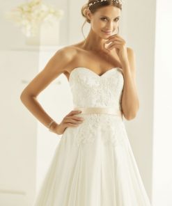 Bianco Evento Angelica a lijn trouwjurk tulle en kant