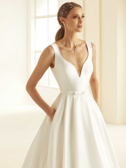 Bianco Evento Jessica bruidsjurk mikado zijde V hals