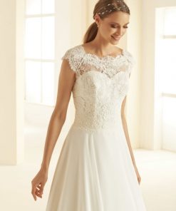 Bianco Evento A lijn bruidsjurk Michelle chiffon kant boothals