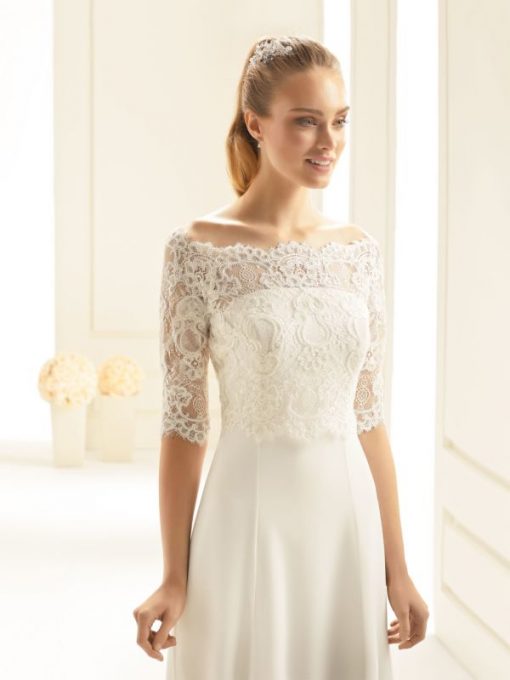 Bianco Evento kanten top bolero met mouw en boothals E255