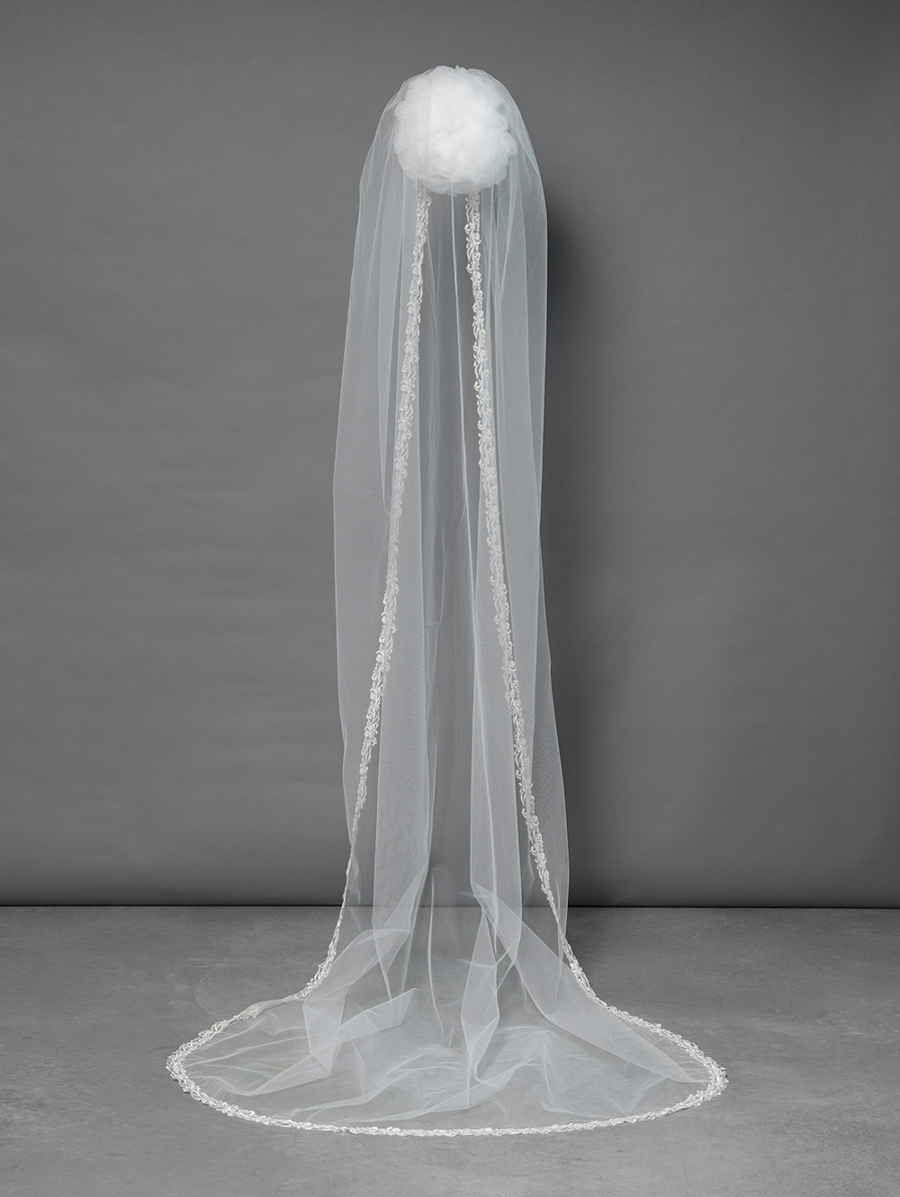 Poirier sluier met geborduurde rand S356 - Afbeelding 2