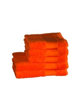Handdoek oranje met naam of tekst geborduurd