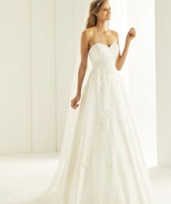 Bianco Evento kanten trouwjurk strapless Tatiana S/M