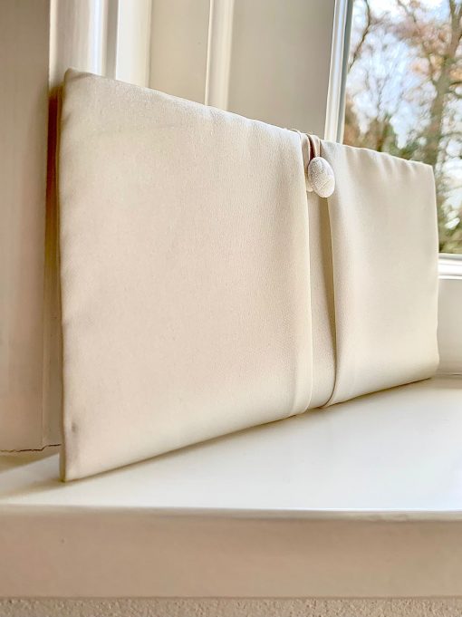 satijnen clutch bruid