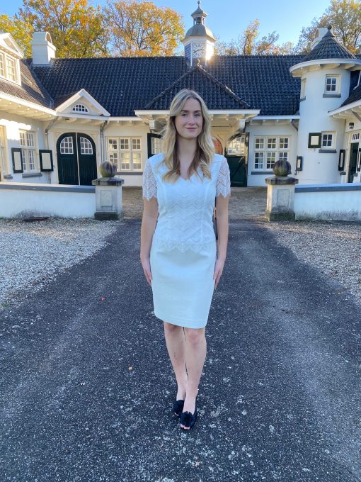 ivoor trouwjurk kort