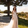 Pronovias hyperion front