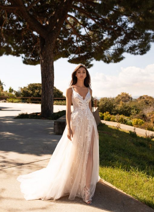 Pronovias hyperion front