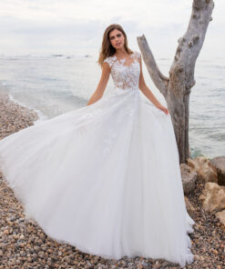 Pronovias white one felicidad