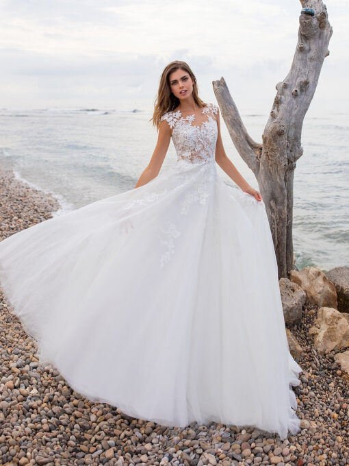 Pronovias white one felicidad