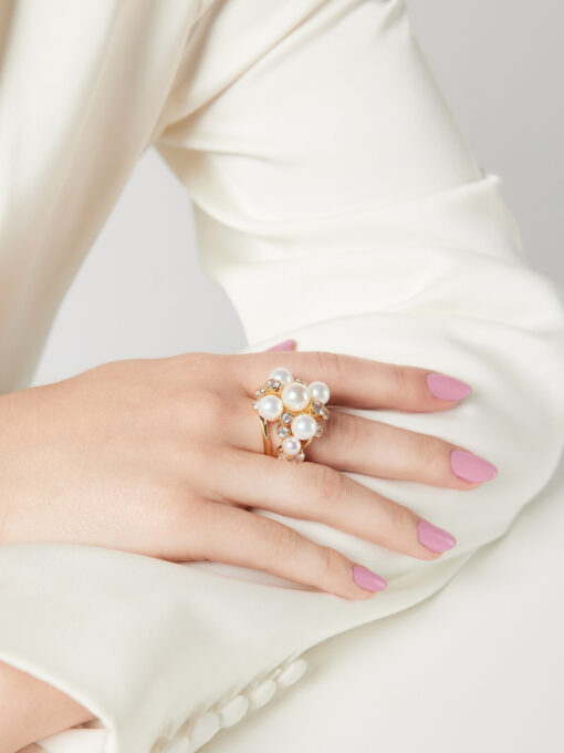 gouden ring met parels en strassteentjes