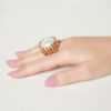 ring met parel en strassteentjes
