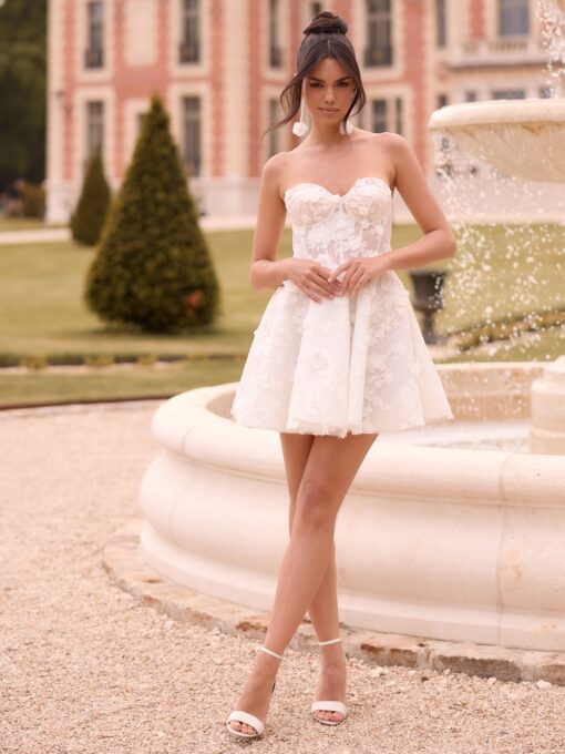 Bianco Evento korte bruidsjurk limited Bellita