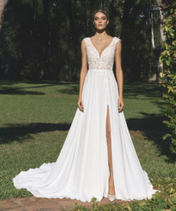 Alternative view of White One by Pronovias trouwjurk Alguem